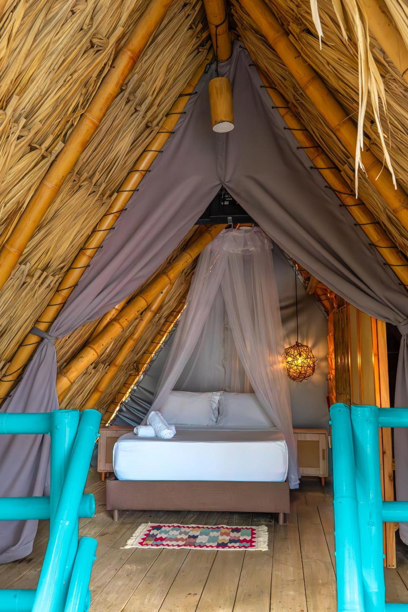 Traveler Hostel Сан Хил Екстериор снимка